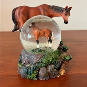 Horse & Foal Snow Globe Figurine Equestrian Decor